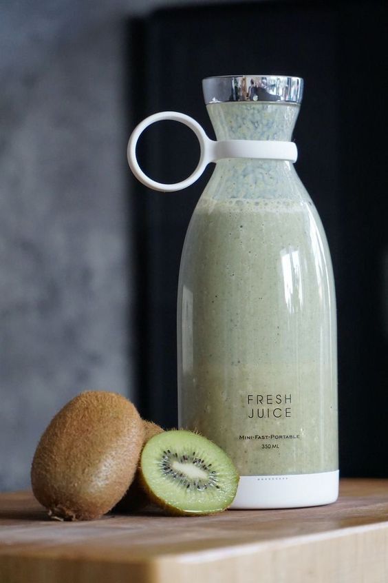 Electric Portable Mini Juicer Bottle